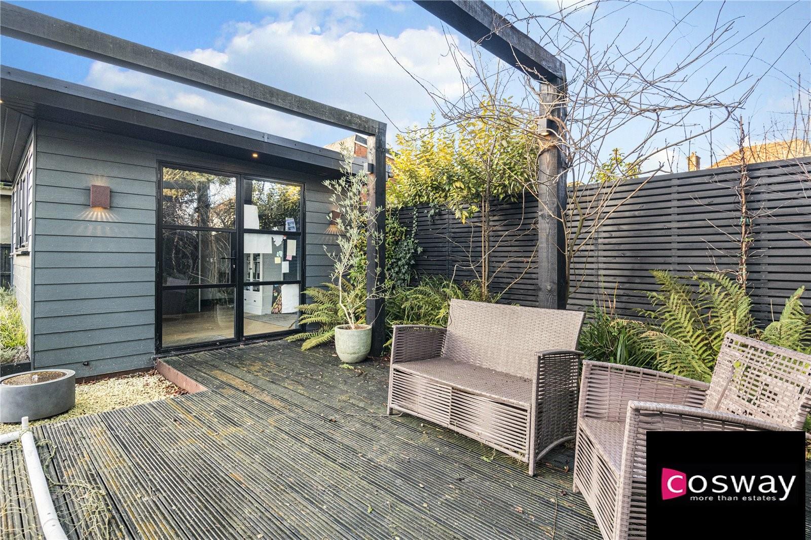 Sunbury Avenue, Mill Hill, NW7, London